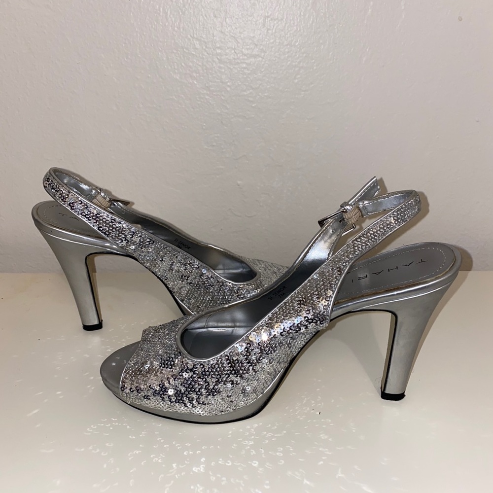 Tahari si senor silver sequin heel size 7